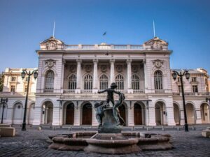Lugares para visitar en Santiago sin gastar dinero - Metro de Santiago ...